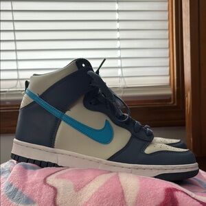 “Light Bone Diffused Blue” Nike High Top Retro Dunks (Size 7Y/8.5W)